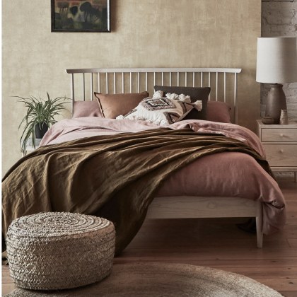 Ercol Salina Spindle Headboard Bed Ercol Salina Spindle Headboard Bed