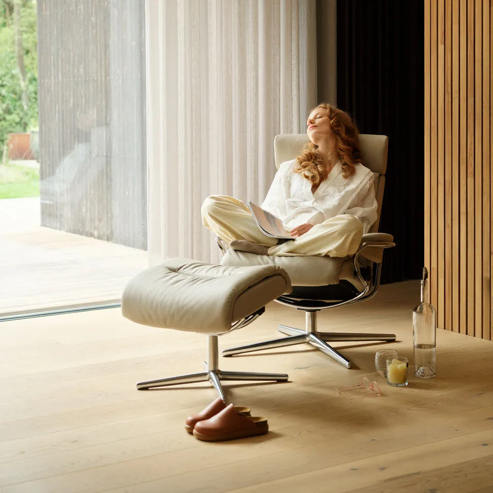 A Stressless® recliner is more than just a chair—it’s your sanctuary of relaxation. Like a refreshing getaway, it leaves you feeling recharged and renewed, all within the comfort of your own home. Sink into its embrace, slow down, and truly be present in the moment.
