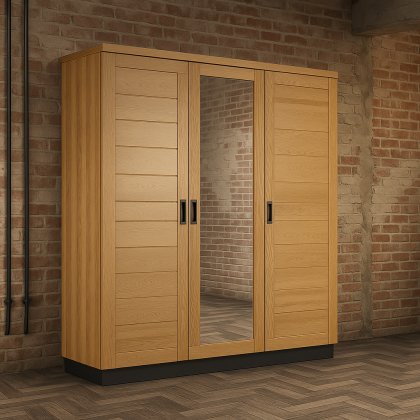 Fishbourne Triple Wardrobe Fishbourne Triple Wardrobe