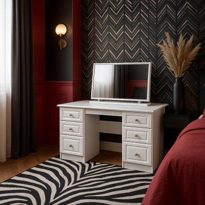 Appley Kneehole Appley Kneehole