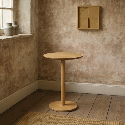 Ercol Siena Medium Side Table Ercol Siena Medium Side Table