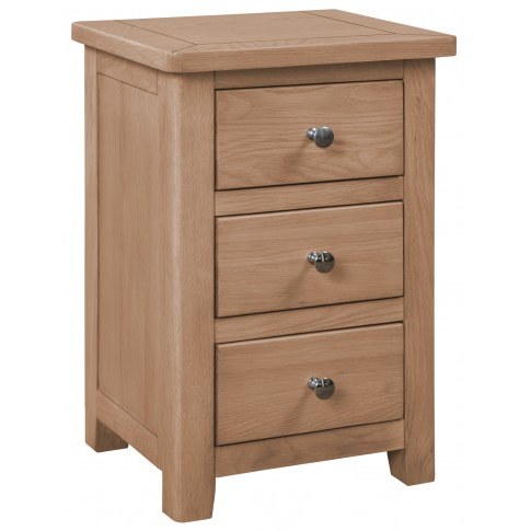 Wellow Oak 3 Drawer Bedside Wellow Oak 3 Drawer Bedside